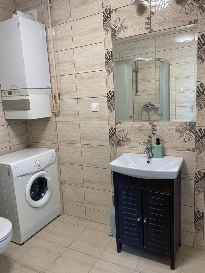 Komfortowe Studio 52 M2 W Centrum Grojca Grojec  エクステリア 写真