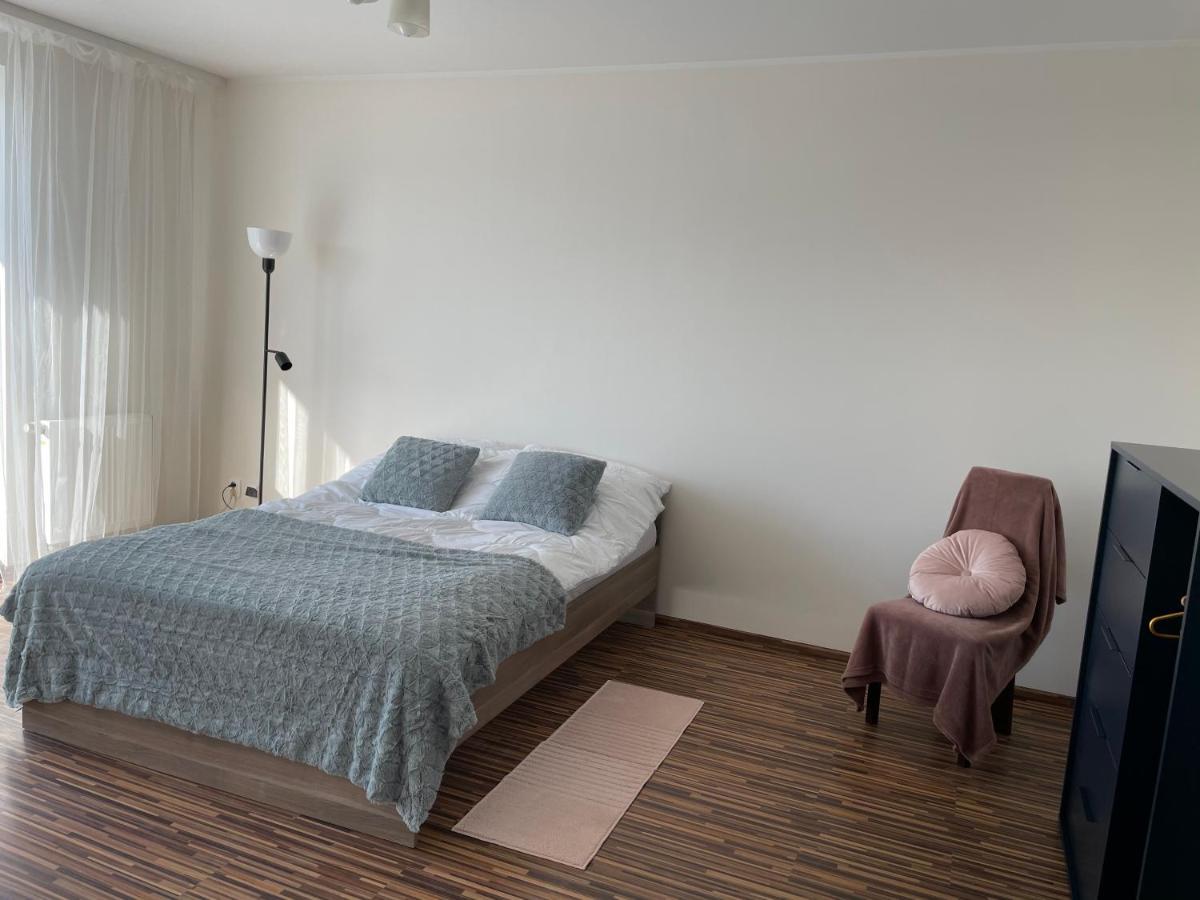 Komfortowe Studio 52 M2 W Centrum Grojca Grojec  エクステリア 写真