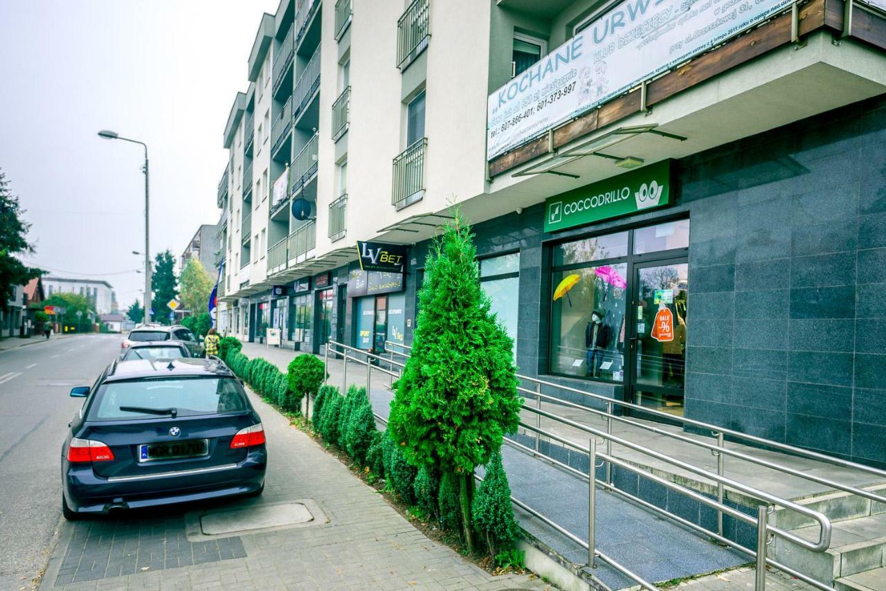 Komfortowe Studio 52 M2 W Centrum Grojca Grojec  エクステリア 写真